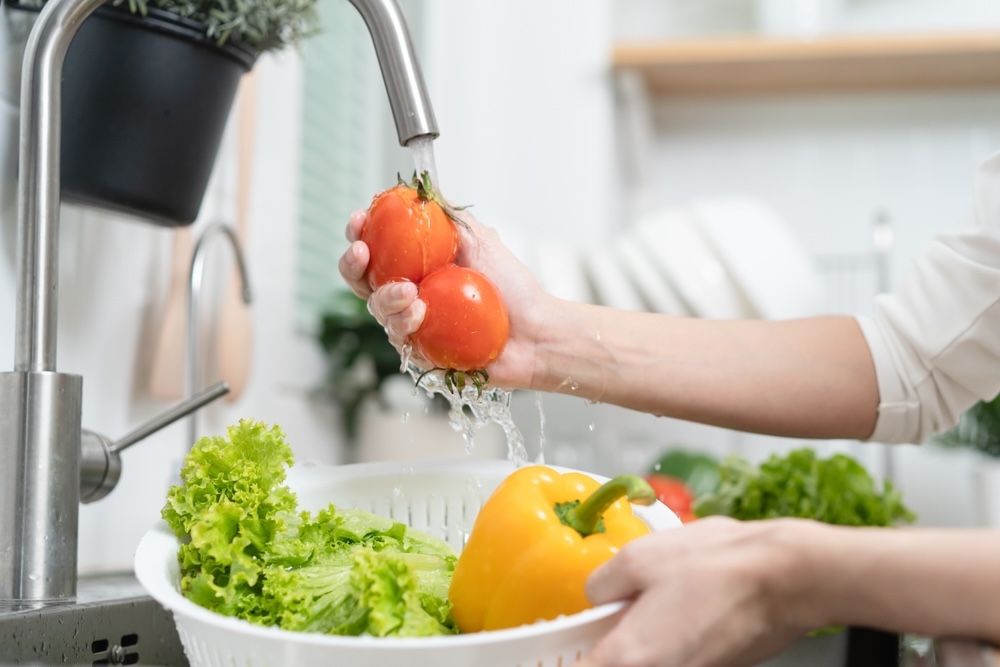 農藥一定要百分百零檢出？清水洗最安全？毒物權威全方面破解農藥迷思 其實沒這麼可怕！